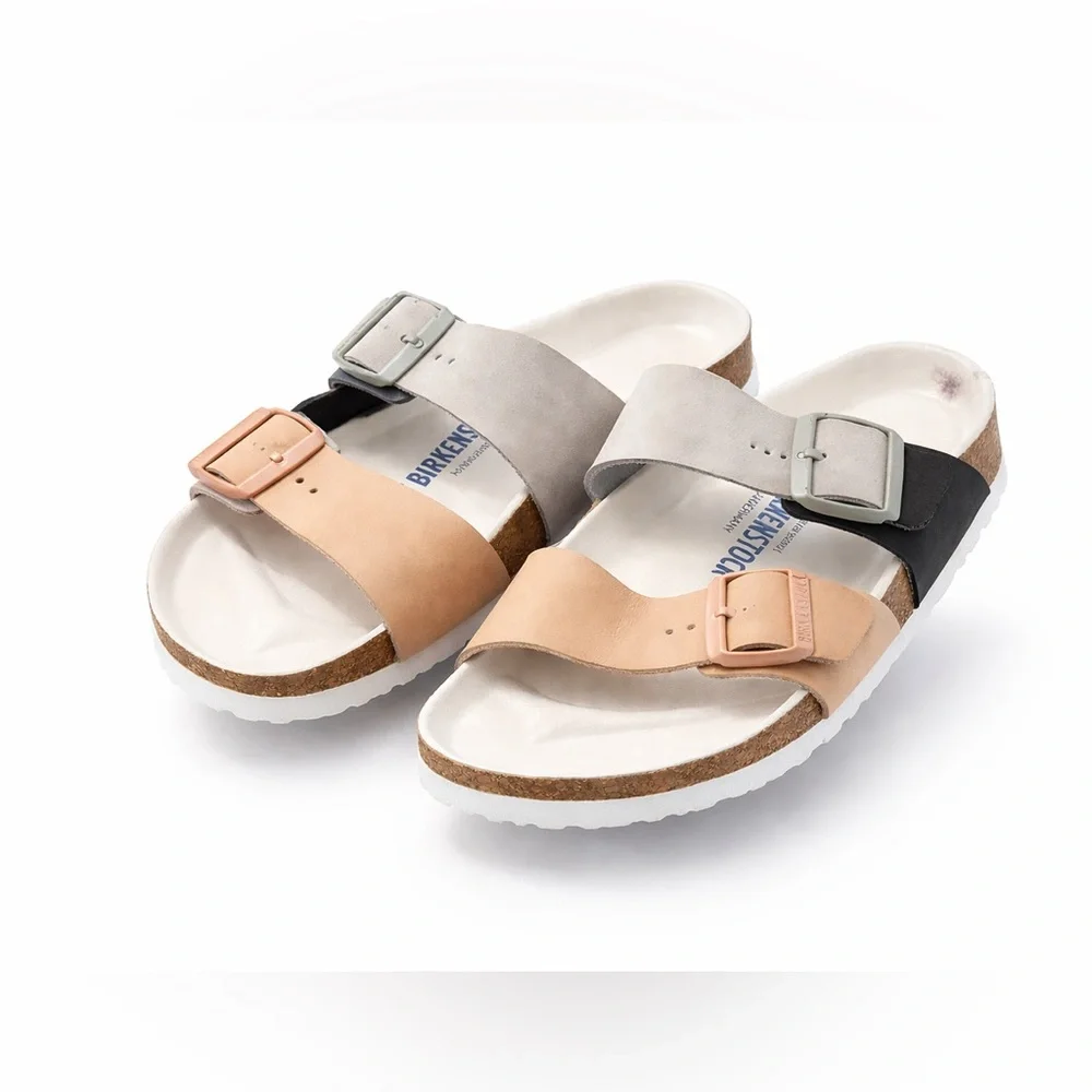 $140 Limited Edition Birkenstock Beige and Black Strap Sandals sz 39 (8/9)